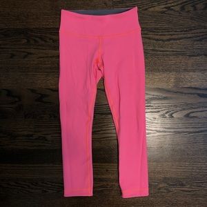 Size 2- Lululemon Wonder Under Crop